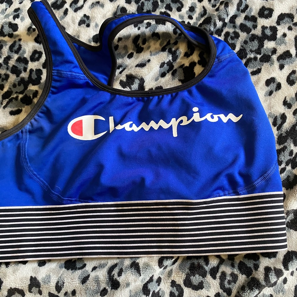 Sports bra